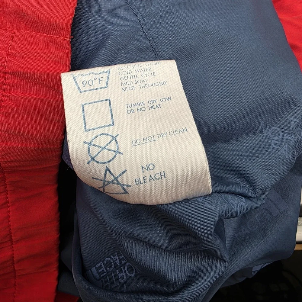 Vintage The North Face Red Jacket 1986 Made in Taiwan‎ Men's M Minor Spots